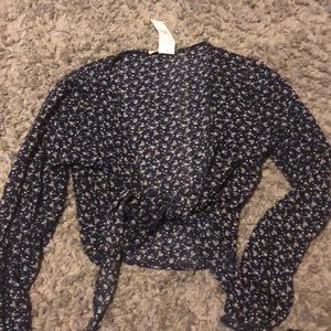 Brandy Melville Front Tie Crop